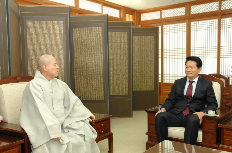 2010.11.02_송용길 인천시장 예방 (7)